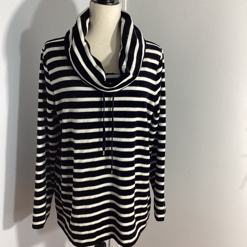 JONES NEW YORK SIGNATURE LARGE VELOUR STRIPED BLACK WHITE GOLD COWL NECK TOP